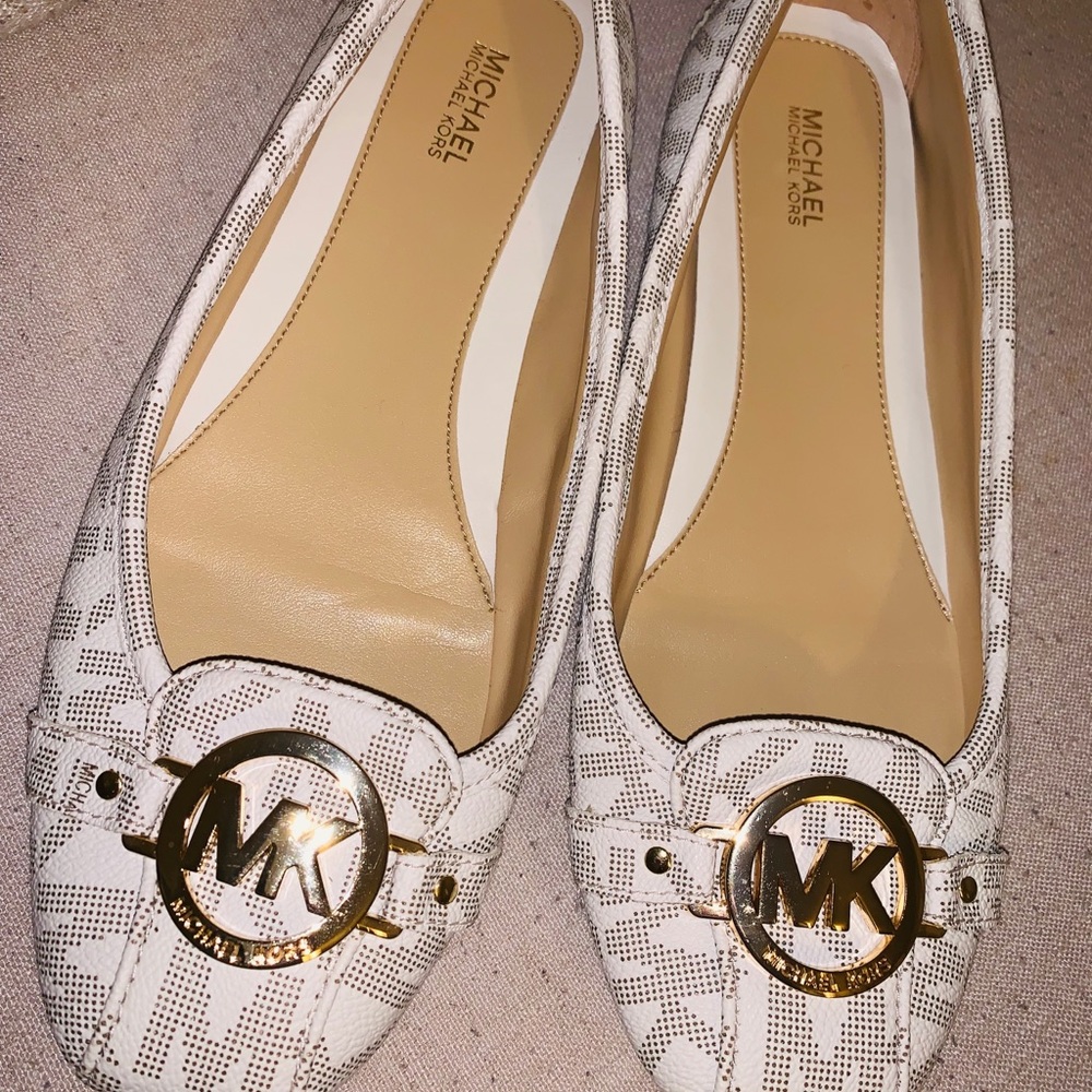 Michael Kors Flats / MK printed